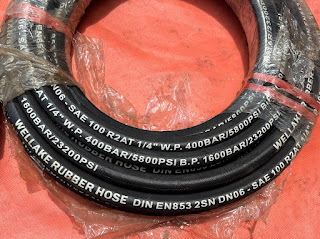 RUBBER HYD HOSE 1/4" ( 14mm) HOSE 400BAR  / 5800PSI DN06 SAE100 R2AT  520 inches 4pcs