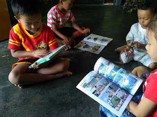 7 Alasan Pentingnya Membaca Buku Bergambar Untuk Anak 