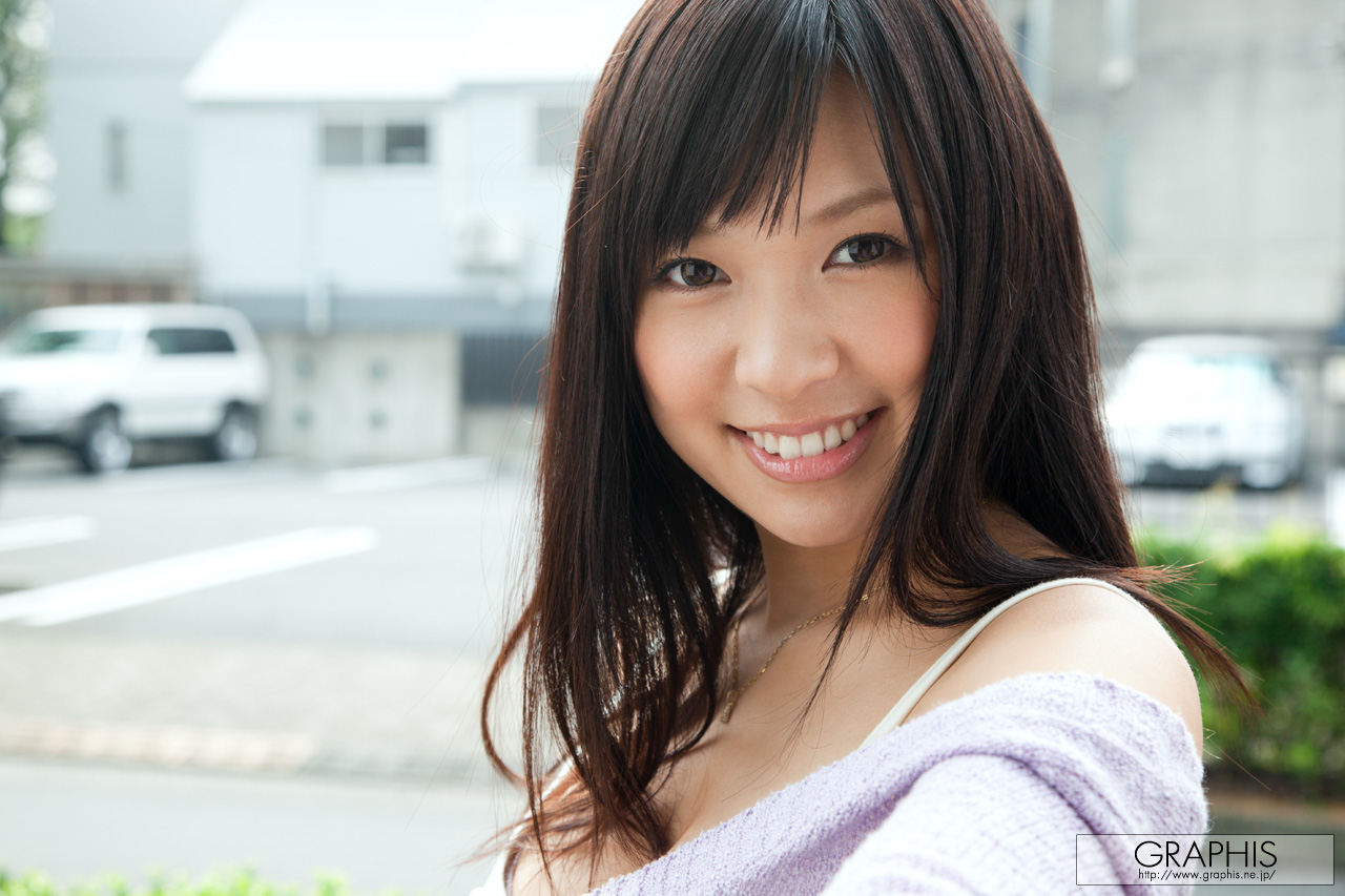 Nana Ogura is a Japanese gravure idol. Born on October in 1990, she ...