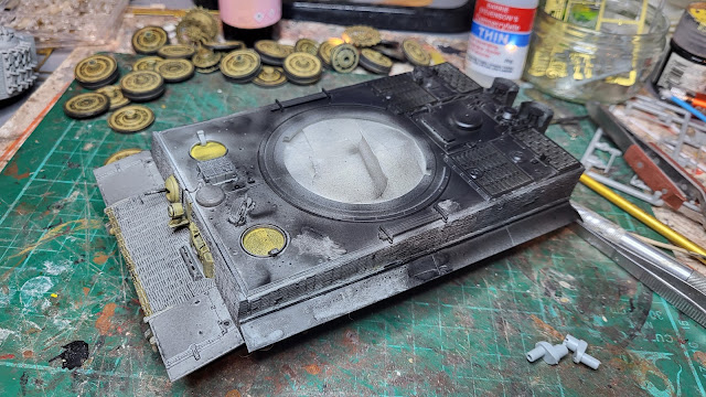 Dragon Tiger tank