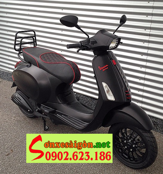 Mẫu sơn xe Vespa Sprin màu đen nhám cực đẹp