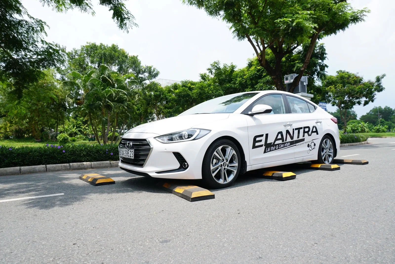 Hyundai Elantra 2016