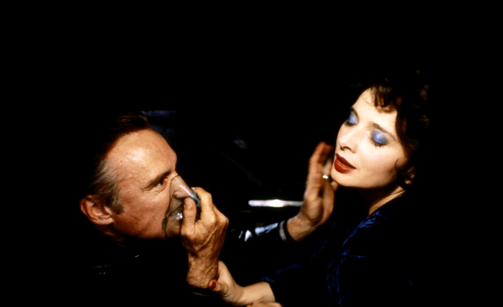 51 Best Images Blue Velvet Movie Quotes - Lavey's Blog: Blue Velvet - Movie Review