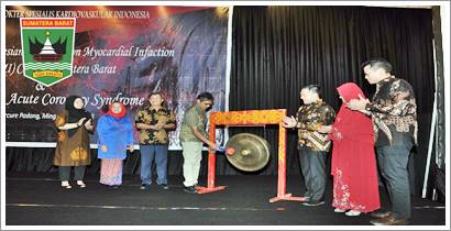 Irwan Prayitno (Gub. Sumbar) Buka launching ST-Elavation Myocardial Infaction (iSTEMI) Cab. Sumbar