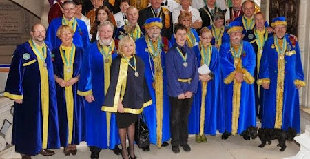 Presença confirmada no XXX Capítulo da Ordre des Kuulkappers de Saint-Gilles