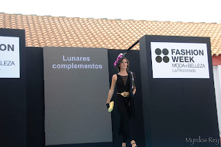 complementos-tocado-bolso-lunarescomplementos-fashion-week-larinconada