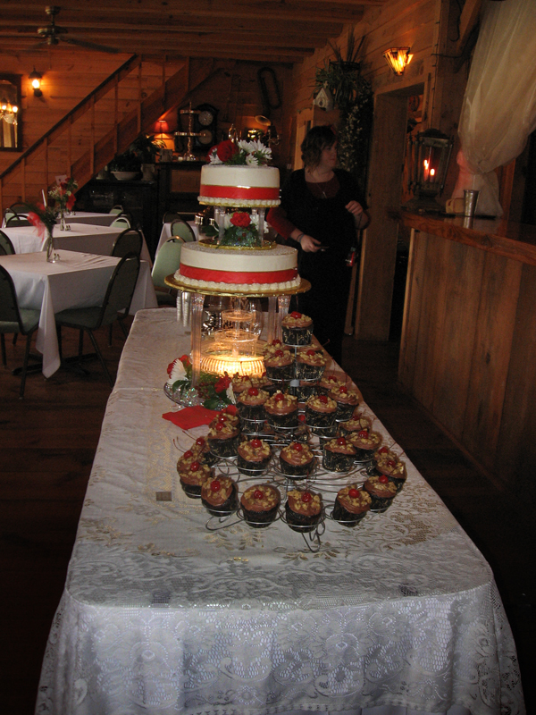 50th wedding anniversary cakes and cupcakes