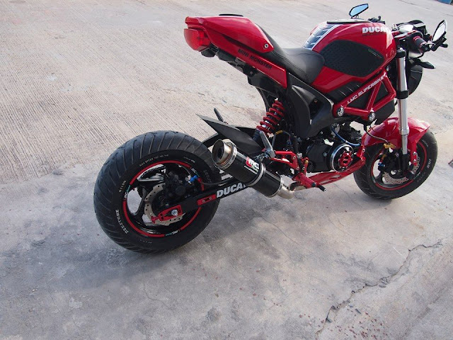 Foto Modifikasi Ducati Monster Red Cool