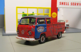 GreenLight Ron Jon Surf Shop 1968 Volkswagen Type 2 T2 Double Cab Pickup