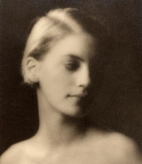  Lee Miller, photograph by Arnold Genthe, about 1927.  