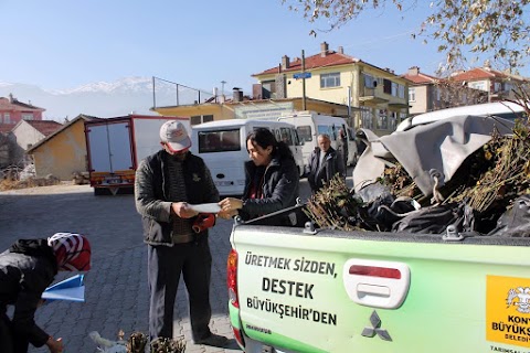 Büyükşehir’den Çiftçiye Böğürtlen Fidanı Desteği