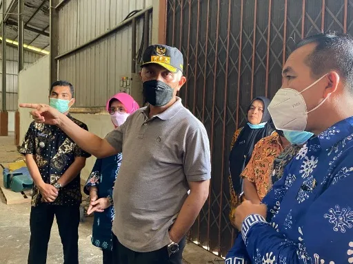 Tinjau Rice Mill di Lunang, Mahyeldi: Potensial Membangkitkan 'Bareh Rajo Pasisia'