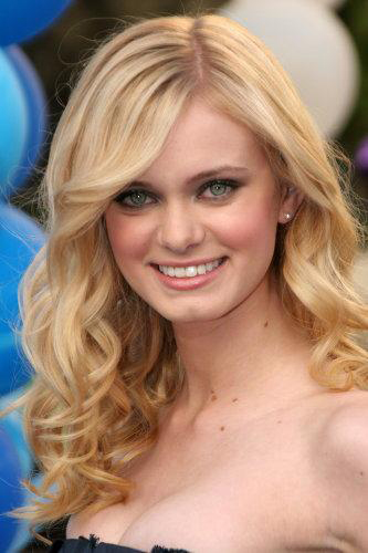 Sara Paxton Photos