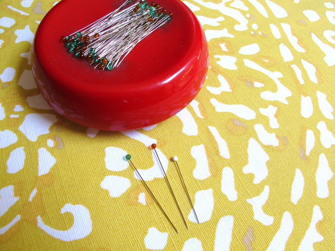 oonaballoona | a sewing blog | my favorite sewing goodies #1 | clover quilting pins