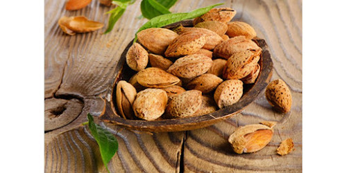  MANFAAT KACANG ALMOND BAGI WANITA Raja Ampat