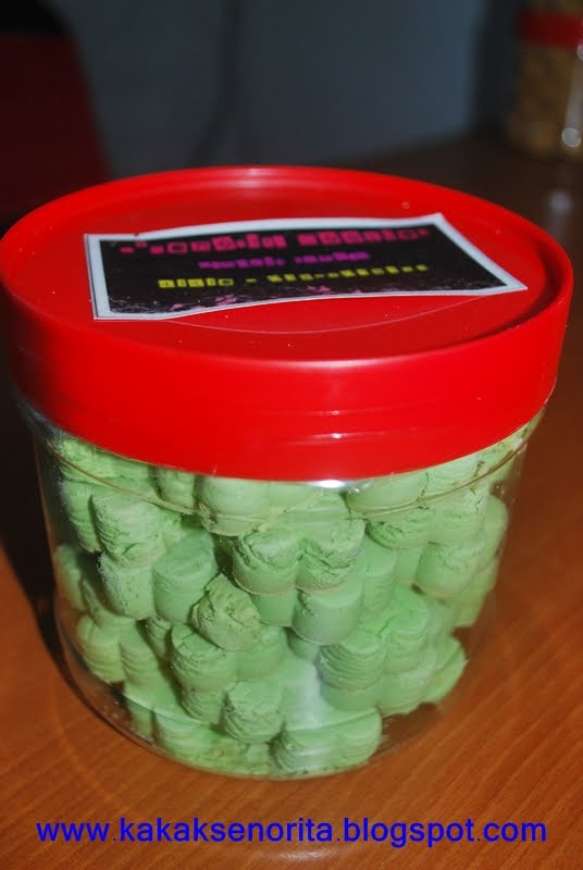 Harga Kuih Bangkit - Contoh Up