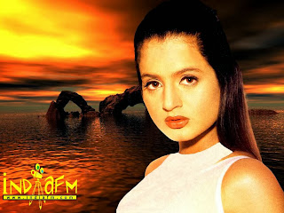 AMISHA PATEL BOLLYWOOD ACTRESS