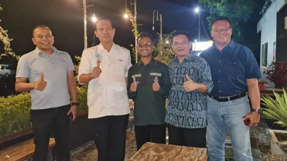 Wako Pariaman Lepas Nico Nofrialdo, Peserta Muhibah Budaya dan Festival Jalur Rempah Berlayar dengan KRI Debwaruci