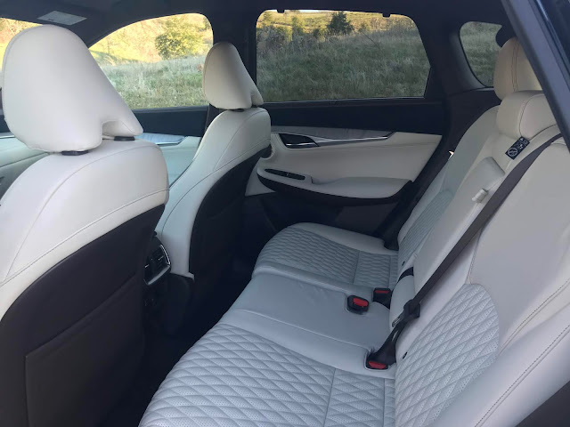 Rear seat in 2020 Infiniti QX50 Autograph AWD