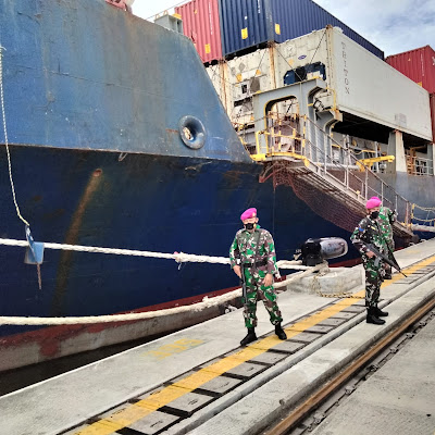 Yonmarhanlan I Laksanakan Pengamanan Kapal Tangkapan MV Mathu Bhum di Dermaga Peti Kemas Belawan