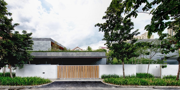 The Wall House by FARM Architects from the street