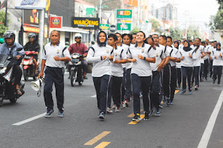 Jaga Kebugaran Tubuh, Personel Polresta Yogyakarta lakukan Olahraga Lari Pagi