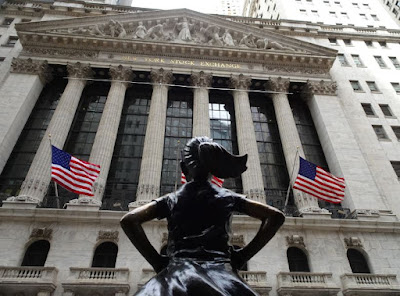 New York Stock Exchange o Bolsa de Nueva York.