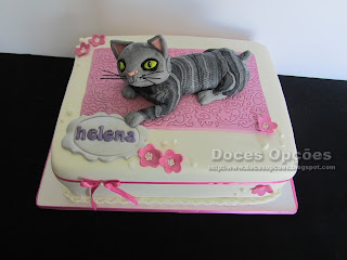 cat sugar paste cake