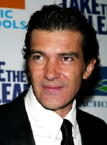 Labels Antonio Banderas