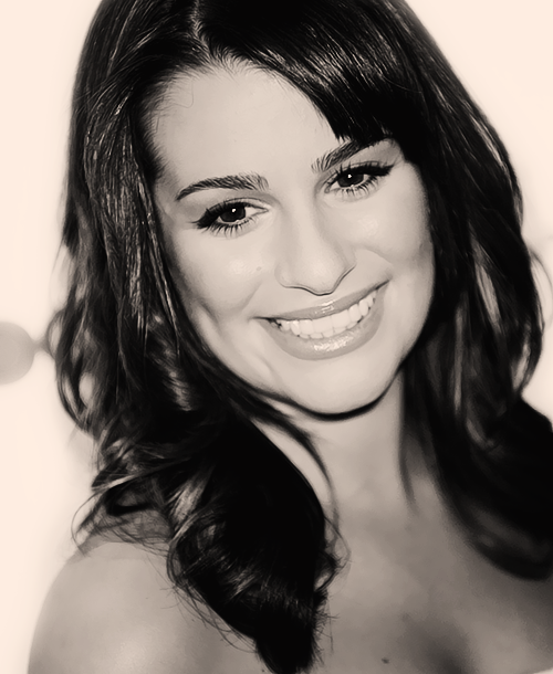 Lea Michele Hairstyles 52