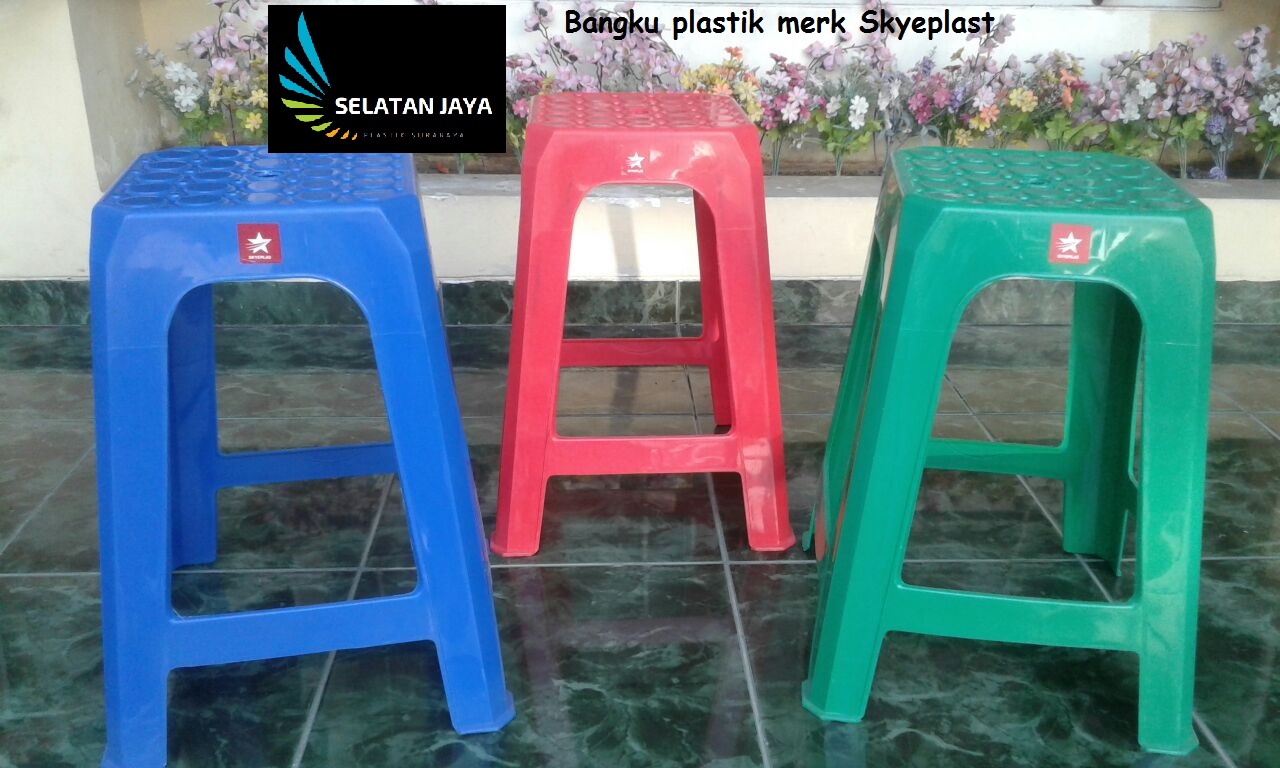 Selatan Jaya distributor barang plastik  furnitur Surabaya 