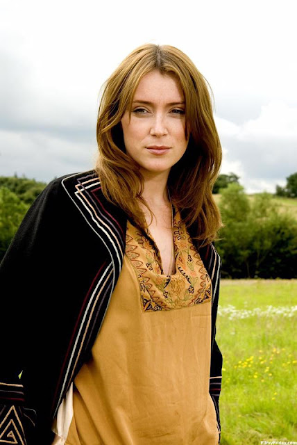 Keeley Hawes Profile pictures, Dp Images, Display pics collection for whatsapp, Facebook, Instagram, Pinterest.