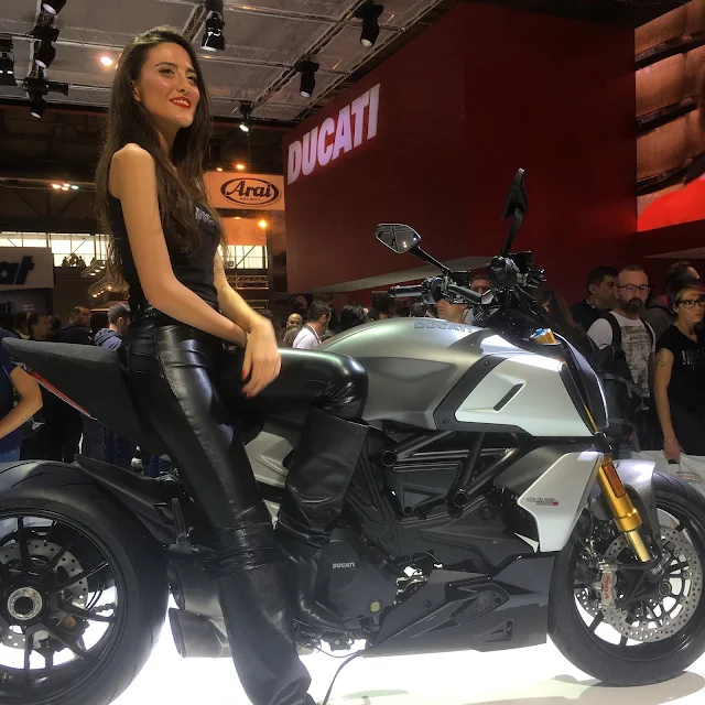 EICMA 2018: EICMA girls