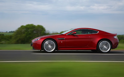 2011 Aston Martin V12 Vantage Side Action View