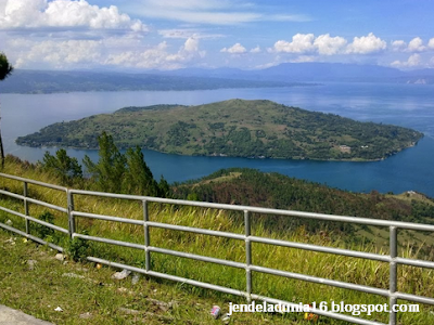 [http://FindWisata.blogspot.com] Keindahan Panorama Alam Danau Toba Sipinsur Lintong Nihuta