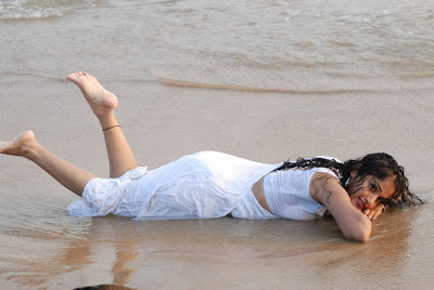 madhavi latha new beach unseen pics