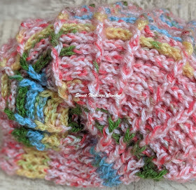 Sweet Nothing Crochet free crochet pattern blog, free crochet pattern for a turban cap, photo top detail of turban cap