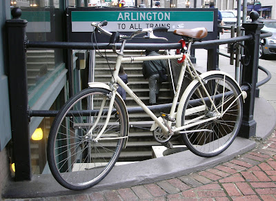 white raleigh sport bike