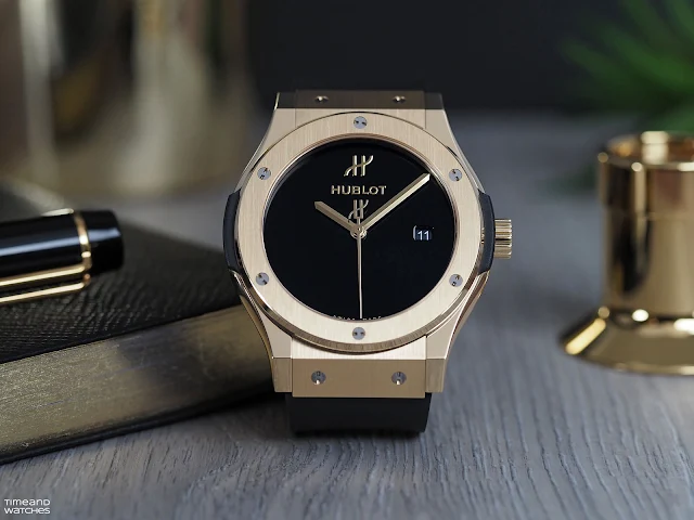 Hublot Classic Fusion Original 42 mm in Yellow Gold