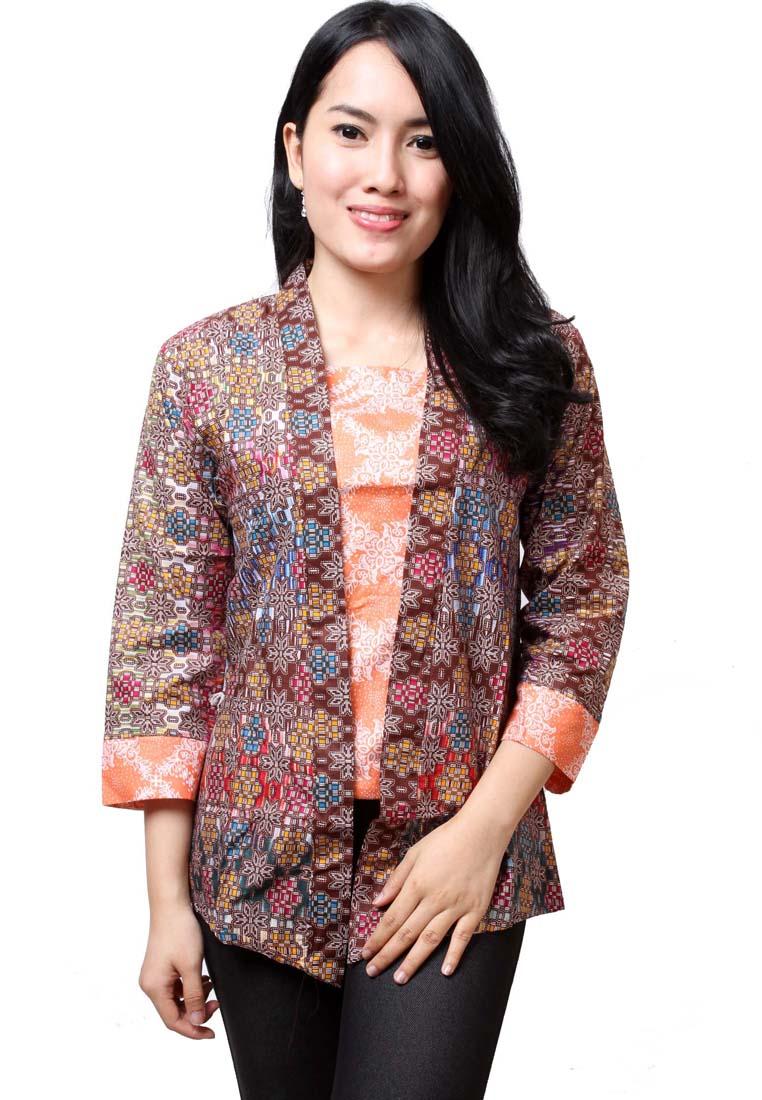 20 Model Baju Batik Kerja Wanita Kombinasi Modern Terbaru 20 Model Baju Batik Kerja Wanita Kombinasi Modern Terbaru