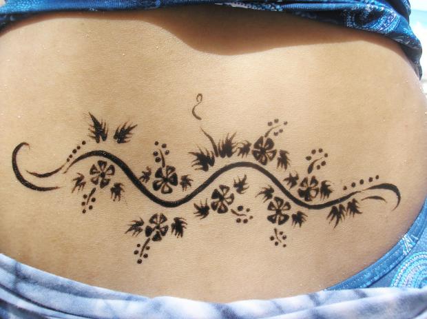 types of flowers for tattoos Henna Tattoo Designs | 620 x 463