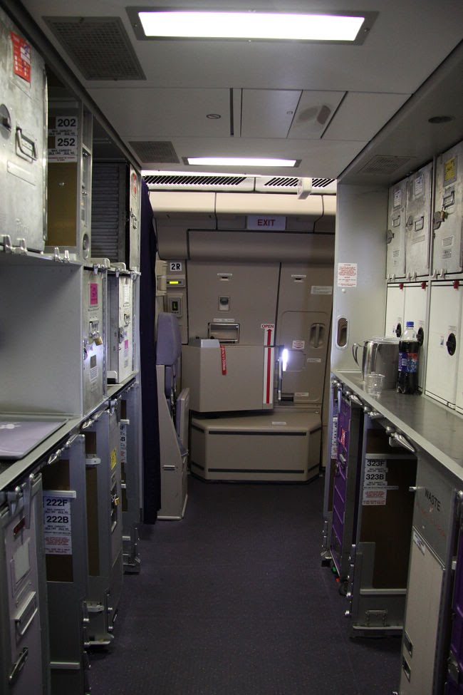 new Royal Silk Class business cabin on Thai Airways airbus A330-300 enroute 