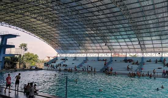 Kolam Renang Selayang Medan