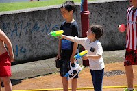 Guerra de agua en las fiestas de Llano