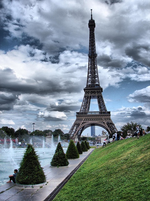 Different View of Eiffel Tower in Paris (10+ Pics) | #top10