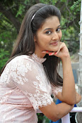 Pooja Jhaveri latest glam pics-thumbnail-31