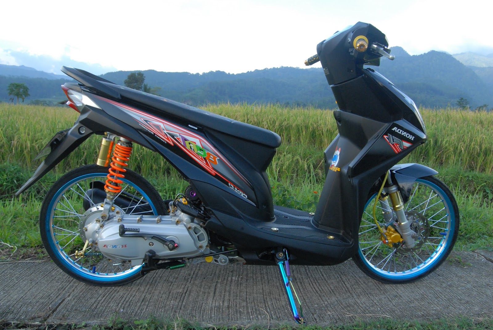 Modifikasi Motor Beat Banyak