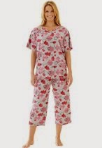 <br />Dreams & Co. Women's Plus Size Contrast-Stitched Knit Capri Pj Set
