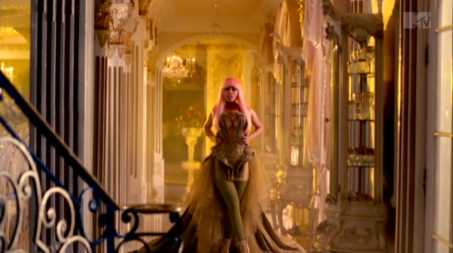 nicki minaj moment 4 life video stills. Nicki Minaj Moment 4 Life