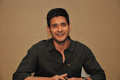 Mahesh Babu stylish photos-thumbnail-5